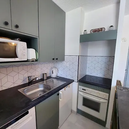 4 Pers, Au Pied Des Pistes Avec Balcon - Fr-1-516-81
