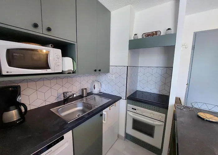 4 Pers, Au Pied Des Pistes Avec Balcon - Fr-1-516-81