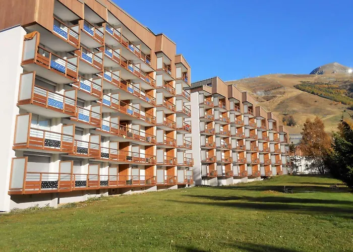 4 Pers, Au Pied Des Pistes Avec Balcon - Fr-1-516-81 * Les Deux Alpes